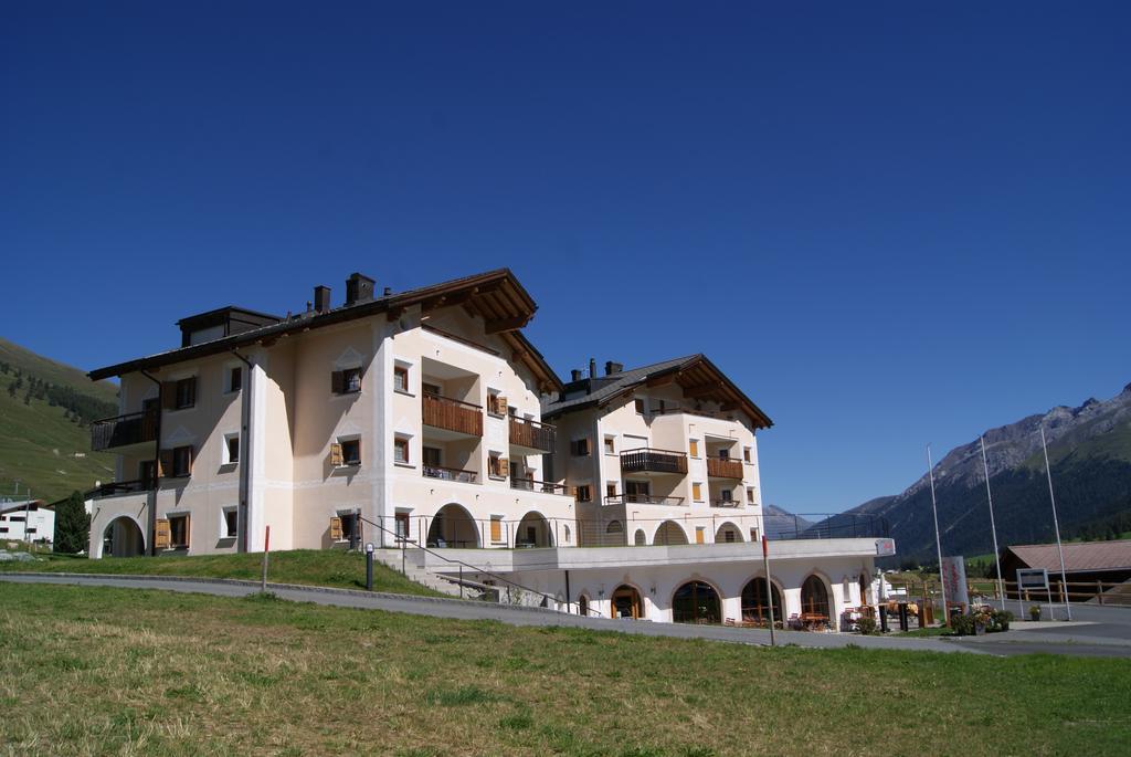 Ferienwohnungen Hotel Allegra Zuoz Exterior photo